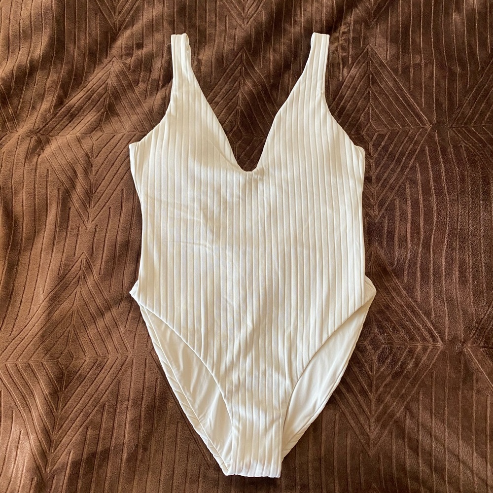 Becca one piece swimsuit - M